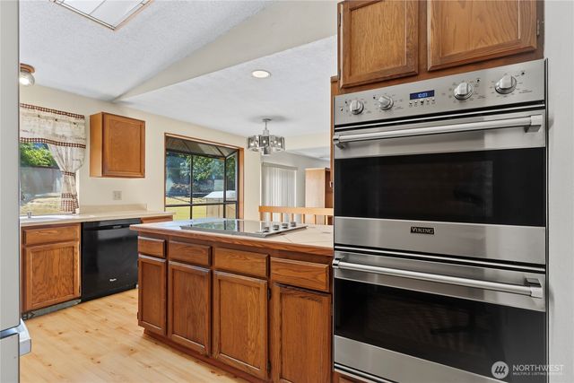 9901 76th Street SW, Lakewood, WA 98498
