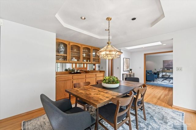 23826 SE 225th Street, Maple Valley, WA 98038