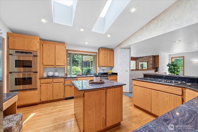 23826 SE 225th Street, Maple Valley, WA 98038