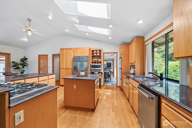 23826 SE 225th Street, Maple Valley, WA 98038