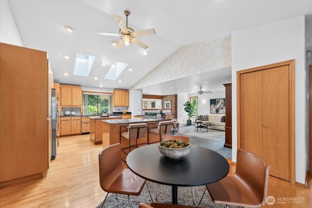 23826 SE 225th Street, Maple Valley, WA 98038