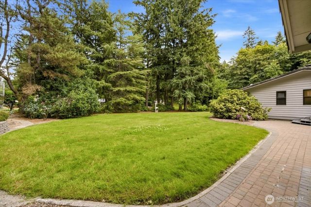 23826 SE 225th Street, Maple Valley, WA 98038