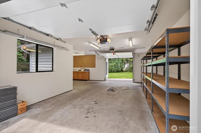 23826 SE 225th Street, Maple Valley, WA 98038