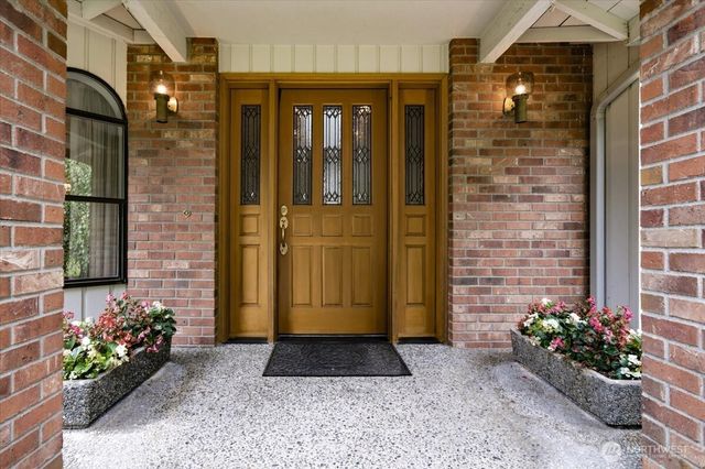23826 SE 225th Street, Maple Valley, WA 98038