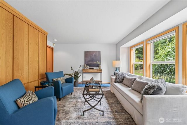 23826 SE 225th Street, Maple Valley, WA 98038
