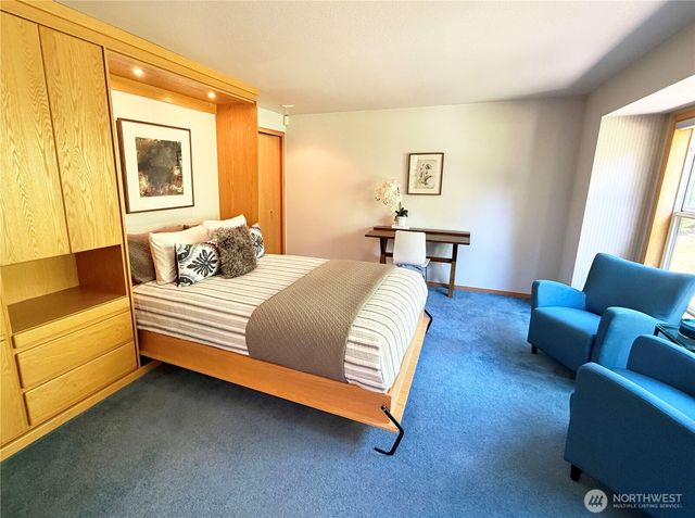 23826 SE 225th Street, Maple Valley, WA 98038