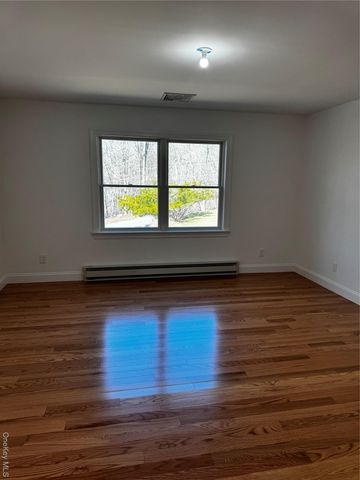 7 Tulip Road, Lincolndale, NY 10541