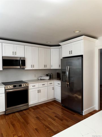 7 Tulip Road, Lincolndale, NY 10541