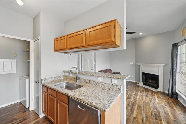4115 Esters Road 706, Irving, TX 75038