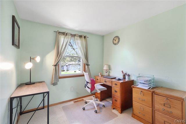 7782 Patchmark Lane, Cicero, NY 13039