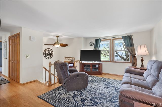 7782 Patchmark Lane, Cicero, NY 13039