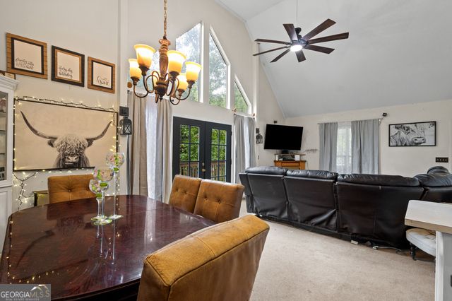 805 Beaver Lake Drive, Clarkesville, GA 30523