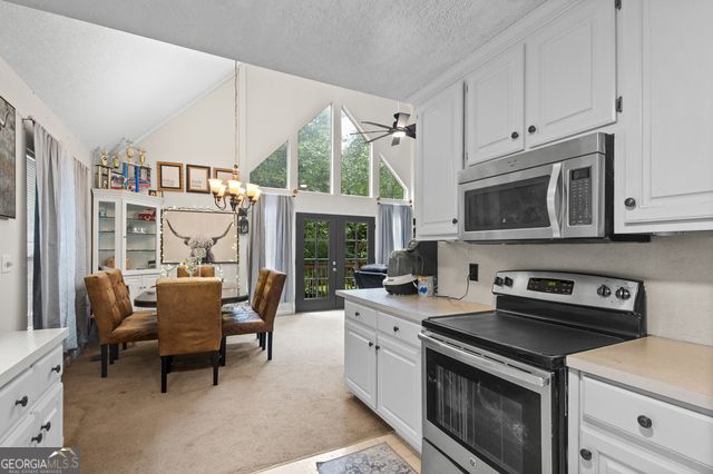 805 Beaver Lake Drive, Clarkesville, GA 30523