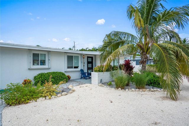 306 66TH STREET, Holmes Beach, FL 34217