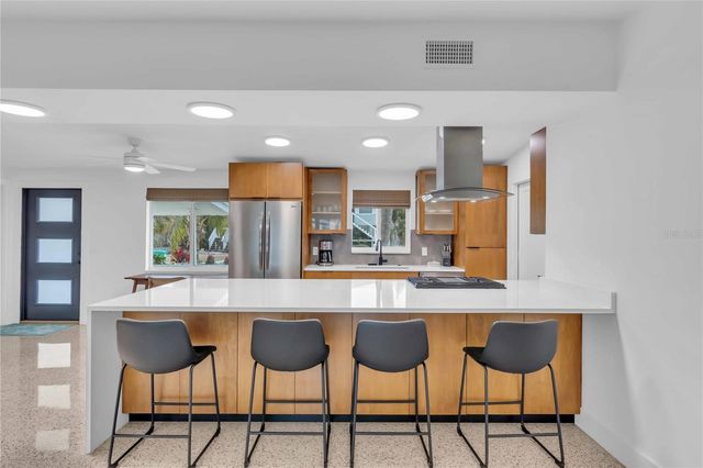 306 66TH STREET, Holmes Beach, FL 34217