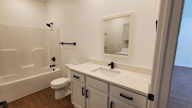 9113 E Chris Ct, Wichita, KS 67226