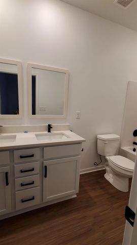 9113 E Chris Ct, Wichita, KS 67226