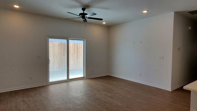 9113 E Chris Ct, Wichita, KS 67226