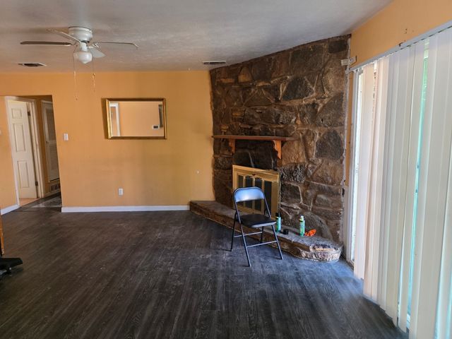 6600 Robindale Road, Forest Hill, TX 76140