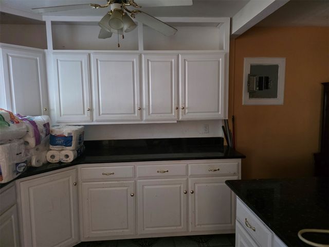 6600 Robindale Road, Forest Hill, TX 76140