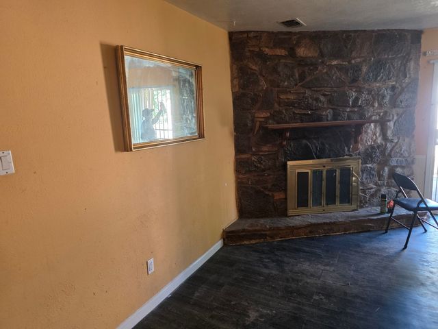 6600 Robindale Road, Forest Hill, TX 76140