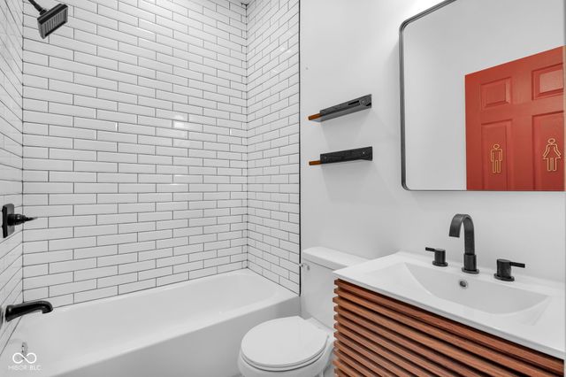 3914 N Capitol Avenue, Indianapolis, IN 46208