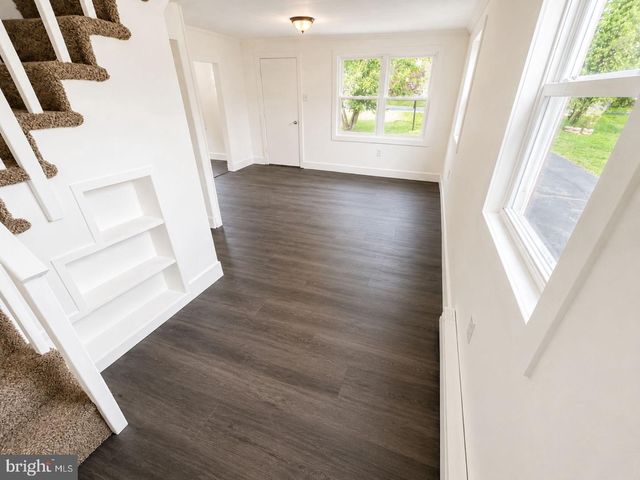 220 S JOHNSON ST, Harrisburg, PA 17112