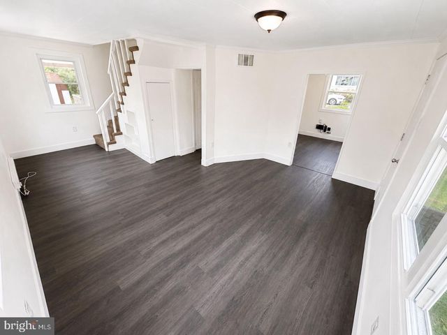 220 S JOHNSON ST, Harrisburg, PA 17112