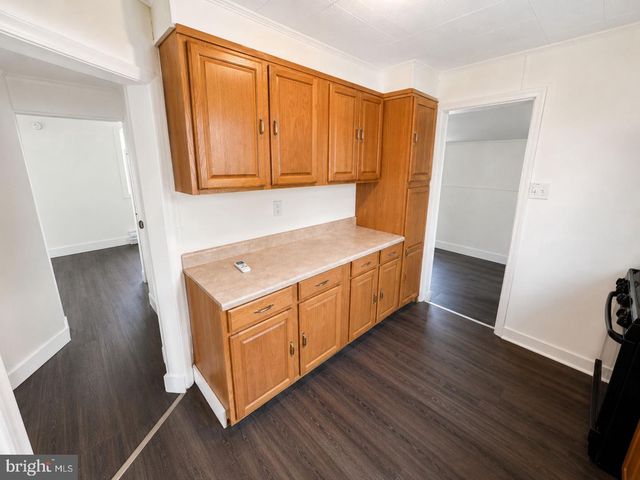 220 S JOHNSON ST, Harrisburg, PA 17112