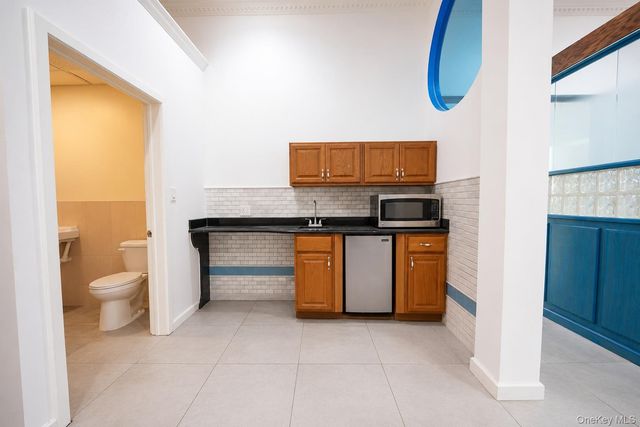 12417 18th Avenue Office, College Point, NY 11356