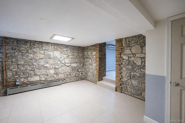 12417 18th Avenue Office, College Point, NY 11356