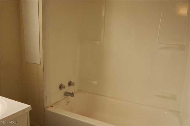 2200 E 81st Street, Cleveland, OH 44103