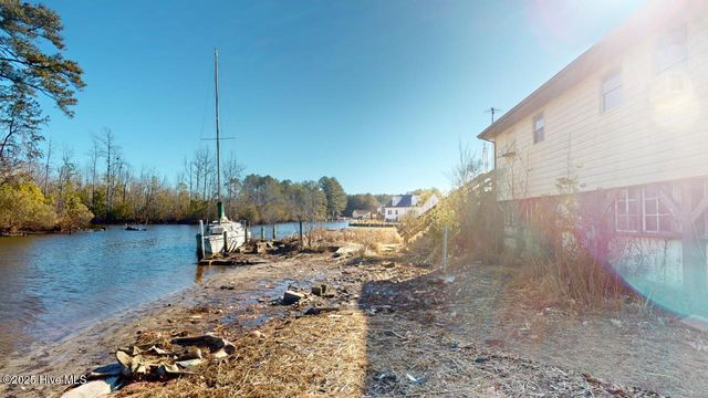 111 Drumm Street, Moyock, NC 27958