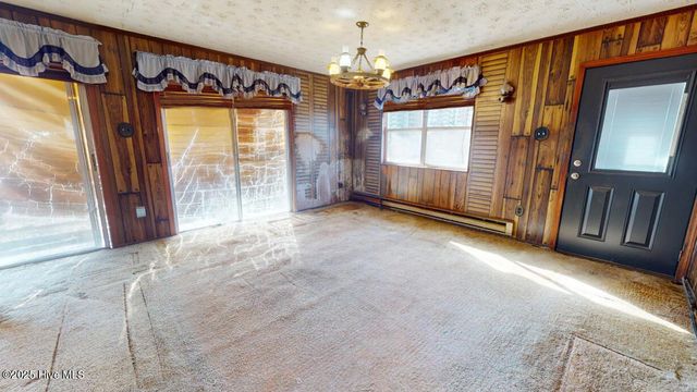 111 Drumm Street, Moyock, NC 27958