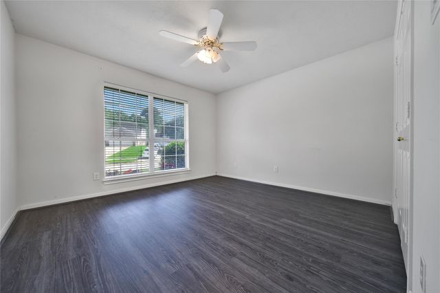 21744 York Timbers Drive, Kingwood, TX 77339