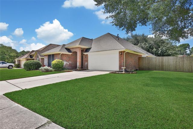 21744 York Timbers Drive, Kingwood, TX 77339