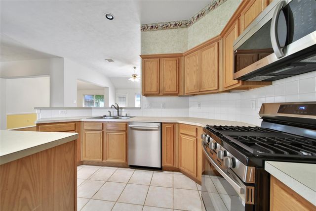 21744 York Timbers Drive, Kingwood, TX 77339