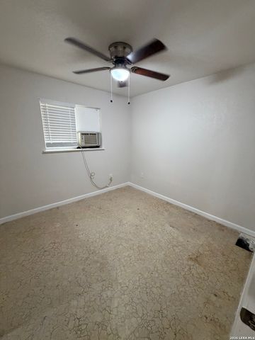 10707 Claymore, San Antonio, TX 78224