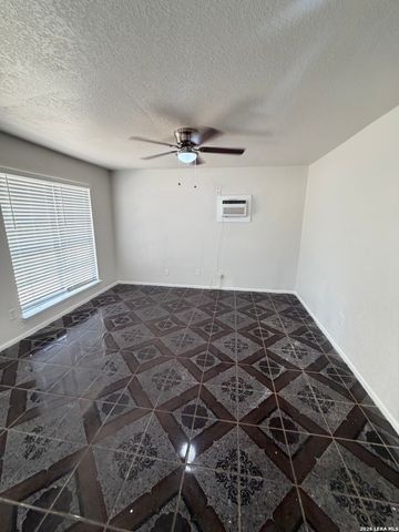 10707 Claymore, San Antonio, TX 78224