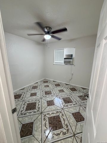 10707 Claymore, San Antonio, TX 78224