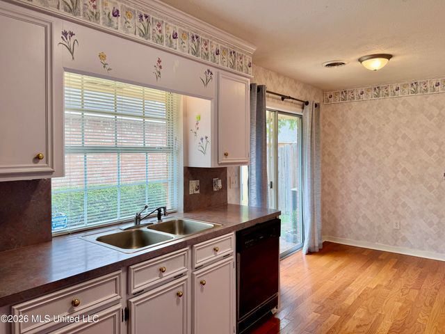 604 E Biscayne Cove, Clinton, MS 39056