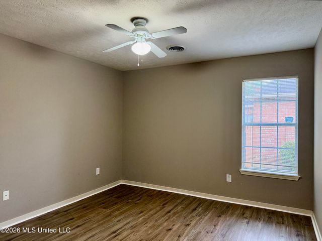604 E Biscayne Cove, Clinton, MS 39056
