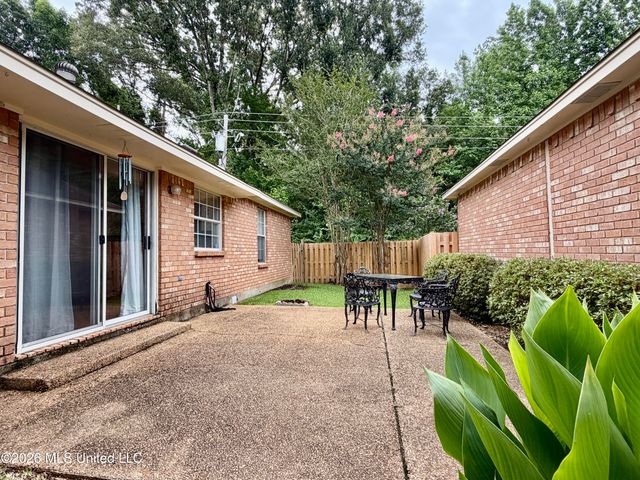 604 E Biscayne Cove, Clinton, MS 39056