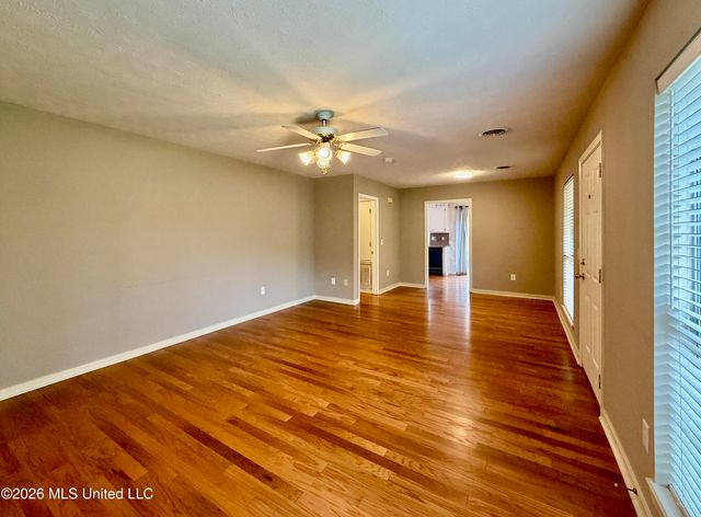 604 E Biscayne Cove, Clinton, MS 39056