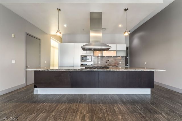 2775 West Pebble Road 505, Las Vegas, NV 89123