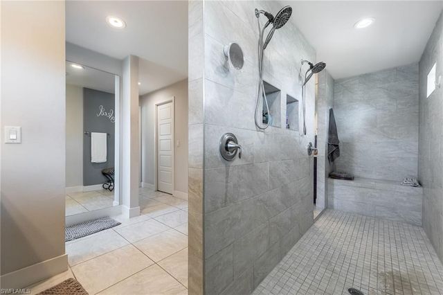 2737 SW 25th ST, Cape Coral, FL 33914