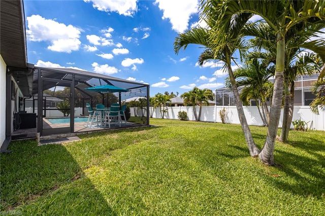 2737 SW 25th ST, Cape Coral, FL 33914