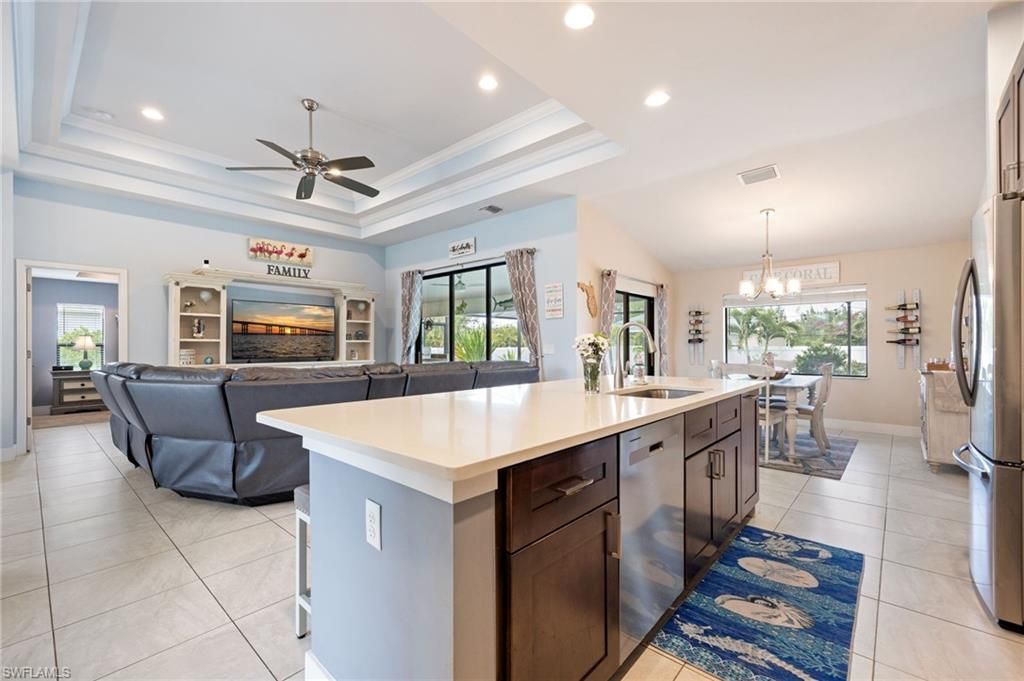 Image 12 of property listing at 2737 SW 25th ST, Cape Coral, FL 33914