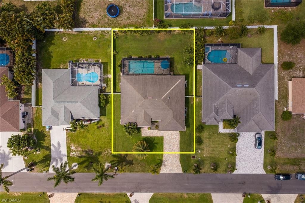 Image 41 of property listing at 2737 SW 25th ST, Cape Coral, FL 33914
