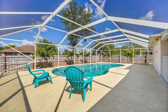 1598 SW Curry St, Port St Lucie, FL 34983